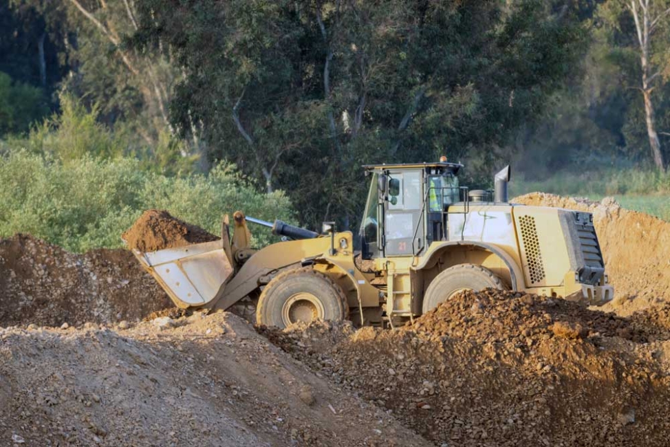 Preventing Equipment Rollovers on Uneven or Soft Ground